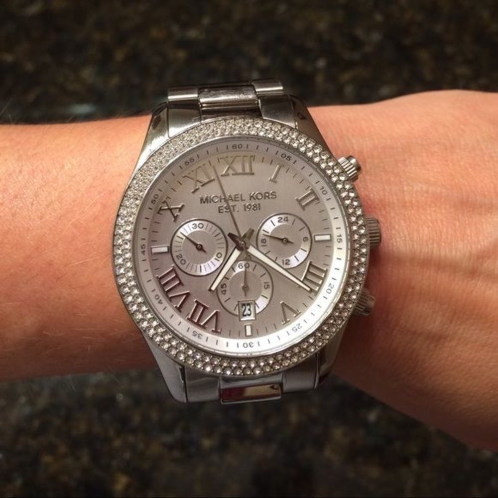 MICHAEL KORS
Layton Chronograph Silver Dial Ladies Watch
MK5667